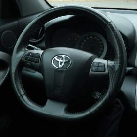 Foto inzerátu Toyota RAV 4 2.0 VVT-i
