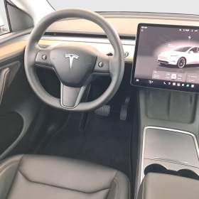 Foto inzerátu Tesla Model Y Long Range AWD 79kWh