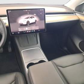 Foto inzerátu Tesla Model Y Long Range AWD 79kWh