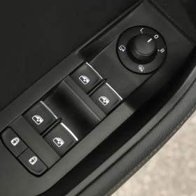 Foto inzerátu Skoda Superb 2.0 TSI