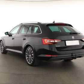 Foto inzerátu Skoda Superb 2.0 TDI