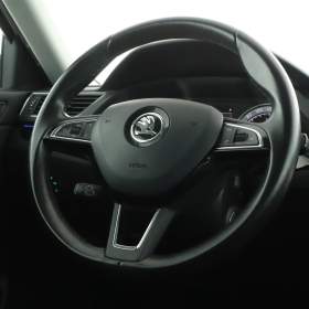 Foto inzerátu Skoda Superb 2.0 TDI