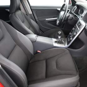 Foto inzerátu Volvo V60 D3 2.0
