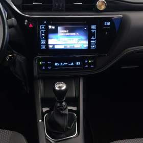 Foto inzerátu Toyota Corolla 1.6 Valvematic