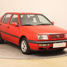VW Vento 1.8 / 19966121