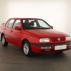VW Vento 1.8 / 19966121