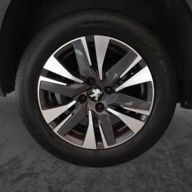 Foto inzerátu Peugeot 2008 1.2 PureTech