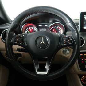 Foto inzerátu Mercedes CLA 180