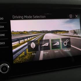 Foto inzerátu Skoda Karoq 2.0 TDI