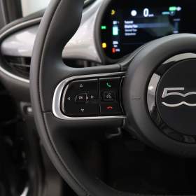 Foto inzerátu Fiat 500e 42 kWh