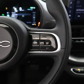 Foto inzerátu Fiat 500e 42 kWh
