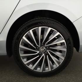 Foto inzerátu Skoda Superb 2.0 TDI