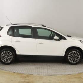 Foto inzerátu Peugeot 2008 1.6 BlueHDi