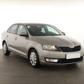 Fotka k inzerátu Skoda Rapid 1.2 TSI / 19312734