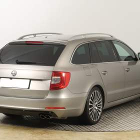 Foto inzerátu Skoda Superb 3.6 FSI V6