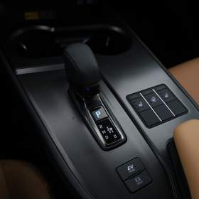 Foto inzerátu Lexus UX 300h