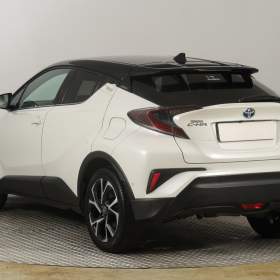 Foto inzerátu Toyota C-HR 1.8 Hybrid