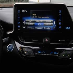 Foto inzerátu Toyota C-HR 1.8 Hybrid