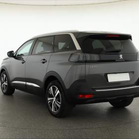 Foto inzerátu Peugeot 5008 PureTech 130