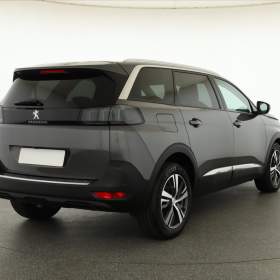 Foto inzerátu Peugeot 5008 PureTech 130