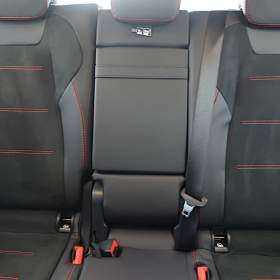 Foto inzerátu Mercedes GLB GLB 250 4MATIC