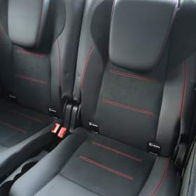 Foto inzerátu Mercedes GLB GLB 250 4MATIC