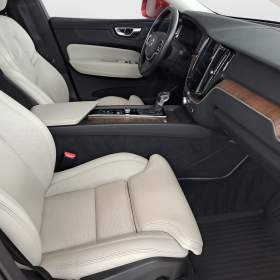 Foto inzerátu Volvo XC60 D4 AWD