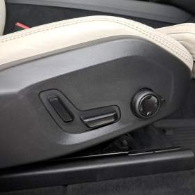 Foto inzerátu Volvo XC60 D4 AWD