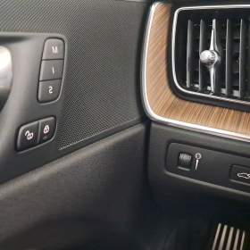 Foto inzerátu Volvo XC60 D4 AWD