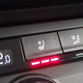 Foto inzerátu Skoda Superb 2.0 TDI 4x4
