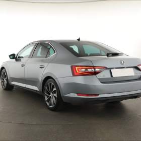 Foto inzerátu Skoda Superb 2.0 TDI