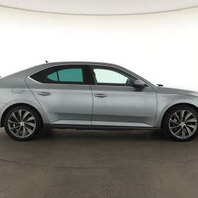 Foto inzerátu Skoda Superb 2.0 TDI