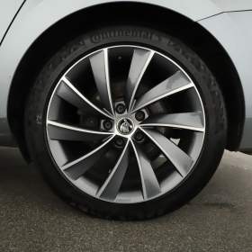 Foto inzerátu Skoda Superb 2.0 TDI