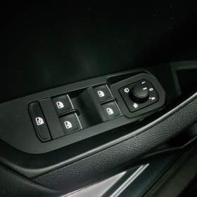 Foto inzerátu Skoda Karoq 1.6 TDI