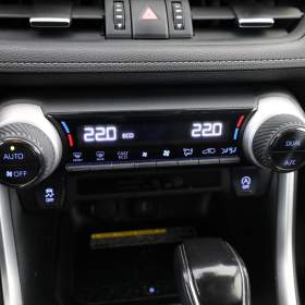 Foto inzerátu Toyota RAV 4 2.0 Valvematic