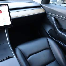Foto inzerátu Tesla Model 3 Std Range Plus 52kWh