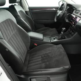 Foto inzerátu Skoda Superb 2.0 TDI