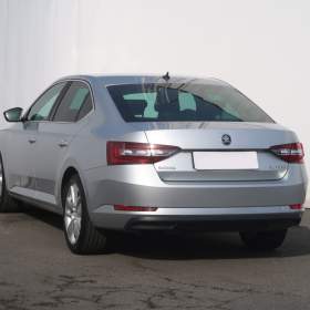 Foto inzerátu Skoda Superb 2.0 TDI