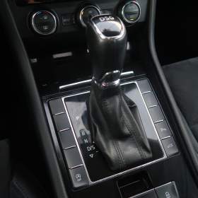 Foto inzerátu Skoda Superb 2.0 TDI