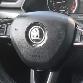 Foto inzerátu Skoda Superb 2.0 TDI