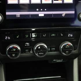 Foto inzerátu Skoda Octavia 1.5 TSI