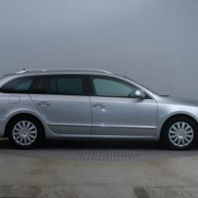 Foto inzerátu Skoda Superb 1.6 TDI