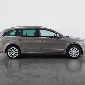 Foto inzerátu Skoda Superb 2.0 TDI