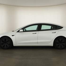 Foto inzerátu Tesla Model 3 Standard Range LFP