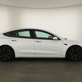 Foto inzerátu Tesla Model 3 Standard Range LFP