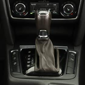 Foto inzerátu Skoda Superb 2.0 TDI