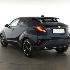 Foto inzerátu Toyota C-HR 2.0 Hybrid