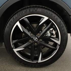 Foto inzerátu Toyota C-HR 2.0 Hybrid