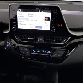 Foto inzerátu Toyota C-HR 1.8 Hybrid