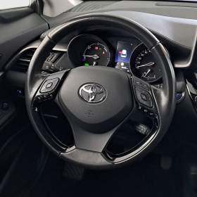 Foto inzerátu Toyota C-HR 1.8 Hybrid